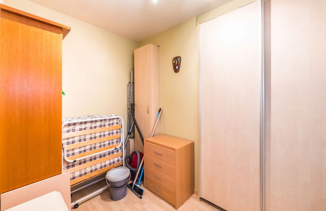 Apartment With 2 Bedrooms and Large Terrace - Photo 18