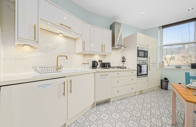 Vibrant Spacious Apartment In West End - Foto 10