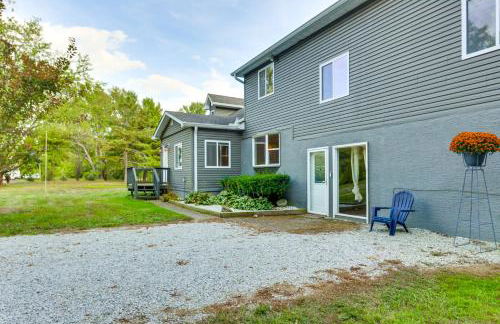 Large Yard with Pond Family Retreat in New Albany! - Foto 42