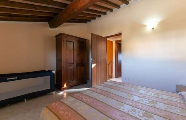 Al Castelluccio - Photo 5