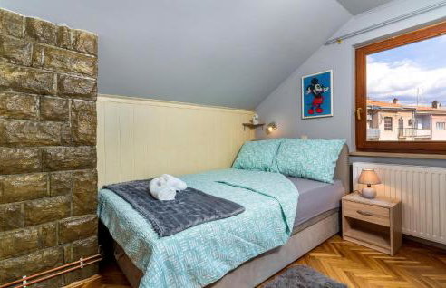 2 Bedroom Amazing Apartment In Bakar - Photo 6