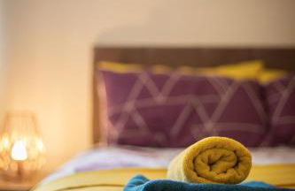 Crystal House Flat 3 - free private parking - metro - Foto 20