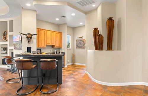 The Debonair Derby by PaseoHomesAZ with Heated Pool - Foto 9