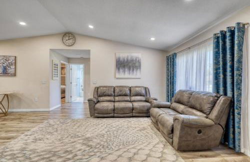 10 sleeps 3bd 2bth house Hot tub free parking - Foto 18