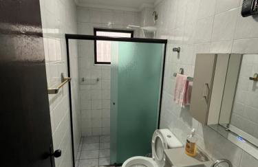 Ap Canto do Forte com Wi-Fi, TV e varanda - Foto 12