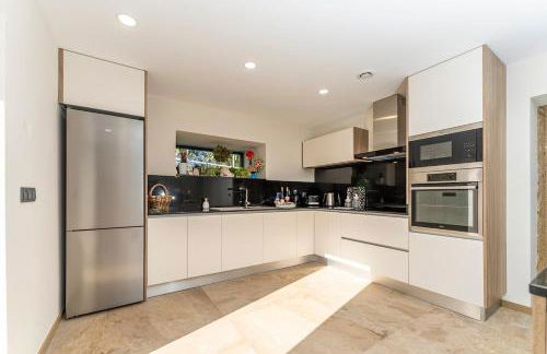 Villa with private Pool and Garden - Foto 43