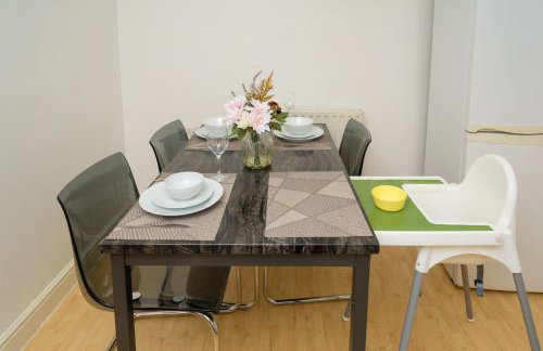 Duplex 2-Bed House with free Parking Near Greenwich O2 and city centre - Foto 31