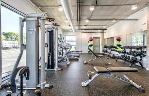 Amazing Downtown Condo w Pool Free Parking 104 - Foto 21