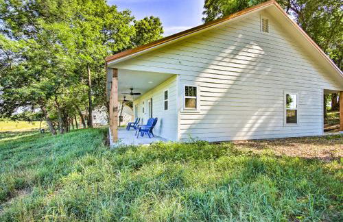 2 Mi to Marinas and Grove Cozy Cabin with Grill - Foto 22