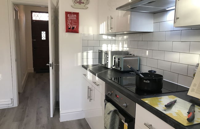 Stylish 3-bed Preston Home for Relaxing Comfy Stay - Foto 28