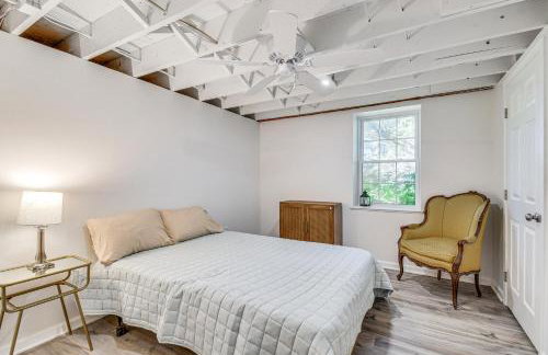 Charming Wolcott Cottage with Fire Pit and Mini Dock - Foto 27