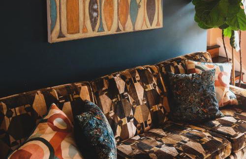 Art Deco Coastal Apartment with Private Garden - Foto 10