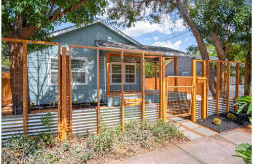 Newly Remodeled 4BR 2BA Near Amazing Downtown - Foto 54