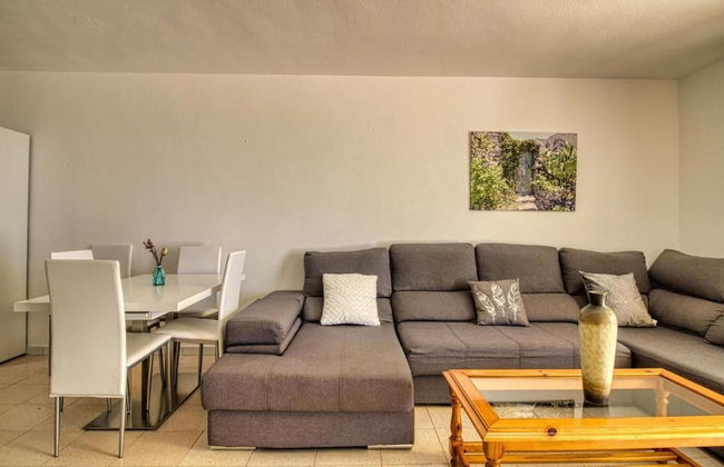 Apartment - Sleeps 4 - Jacuzzi - Terrace - Pool - Photo 6