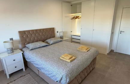 Sunny 3-Bedroom Apartment - Foto 21