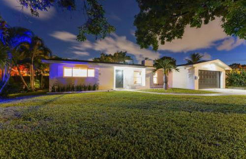 3BR HEATED POOL CLOSE TO BEACH - Foto 43