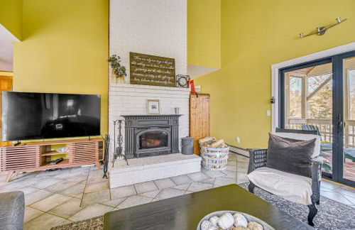 Groups Welcome! Lakefront Gem with Dock in Greenwood - Foto 6