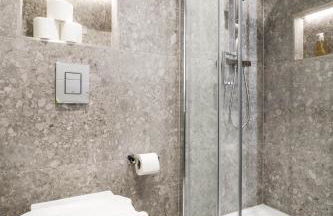 The Eden Suite - 1BR Chic Apt with Luxe Shower, Smart TV & Free Secure Parking in Central High Wycombe HP13, Sleeps 3 - Foto 56