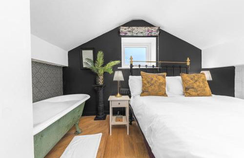 No.1 The Coach House - Photo 16