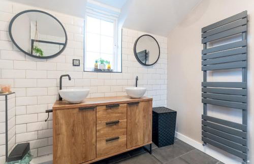 Comfortable 3 bedroom Home Chelmsford Sleeps 5 - Pass the Keys - Foto 53