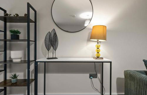 Solihull Flat For 2 with Fast WiFi with Free Secured Parking - Foto 27