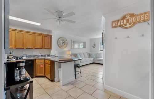 Sandpiper Cove 8140 - 500 Feet to the Beach! Pool in the Back Yard! - Foto 12