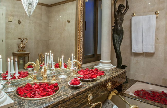 Royal Roman Empire - Photo 25