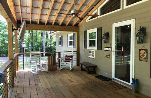 Ultimate Family Fun Lakehouse with pool and dock - Foto 36