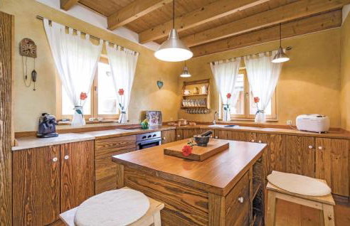 Nice Home In Plaski With Sauna - Photo 5