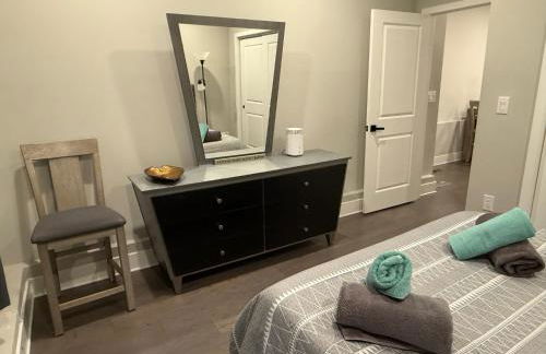 Charming 3BR 2BA with Private Patio - Foto 11