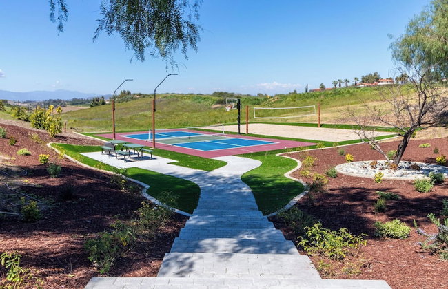 Chateau Syrah by Avantstay Picturesque Estate w/ Pool, Hot Tub, Table Tennis & Pool Table New Pickleball Court + Basketball Hoop - Foto 75