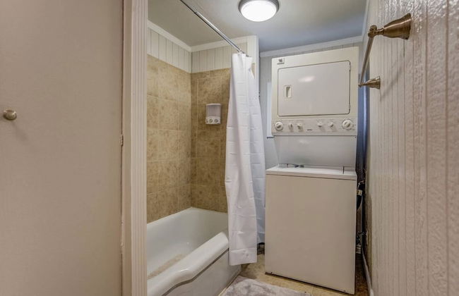 2 Bedroom near Parks, A Lake, Downtown - Foto 19