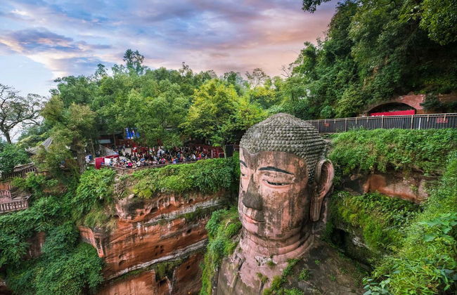 Excursion privée du Grand Bouddha de Leshan + Réserve de pandas - Photo 2