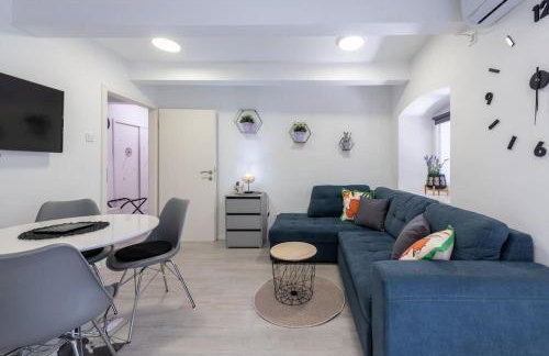 City Center Apartment with Free Parking - Foto 18