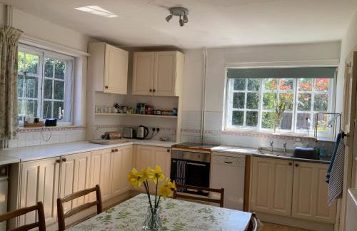 Country cottage overlooking fields with garden room - Foto 4