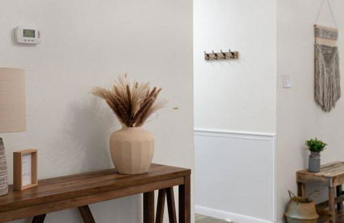 Charming & Bright W Lounging Pool and Hot Tub - Photo 62