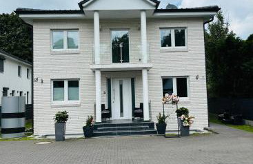 Modern living in Hamburg-Wandsbek SELF CHECK-IN 2x Schlafzimmer 1x Schlafsofa - Foto 1