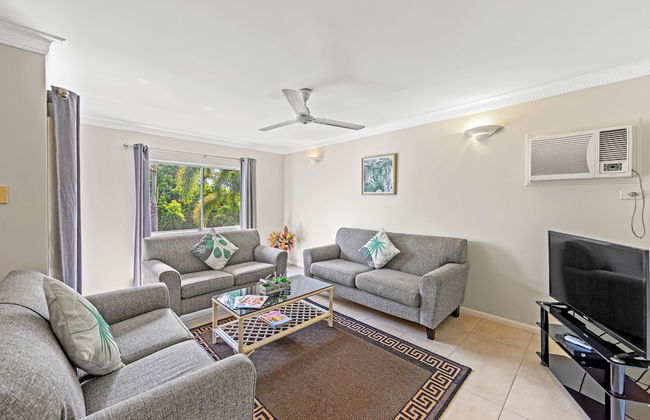 Koala Court Holiday Apartments - Photo 35