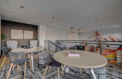 Cozy Getaway Near City Center - Foto 16