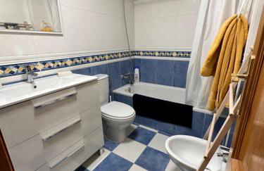 Precioso apartamento con piscina - Photo 17