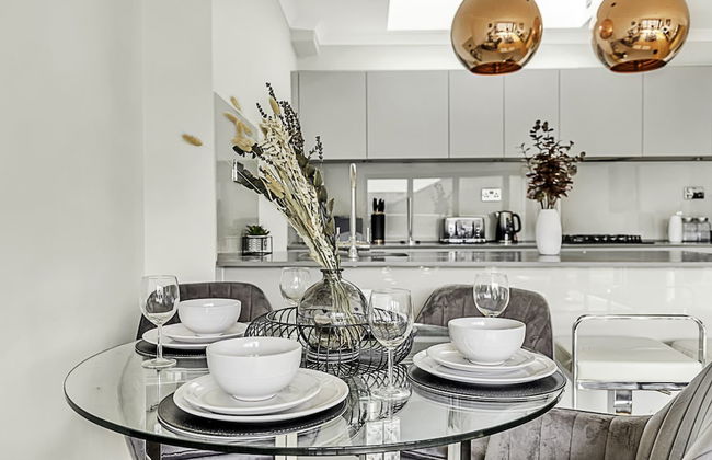 Beautiful Abode In Brentford - Foto 11