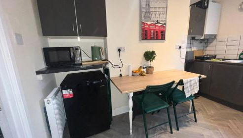 6 Bedrooms Entire House in King's Cross - Foto 3