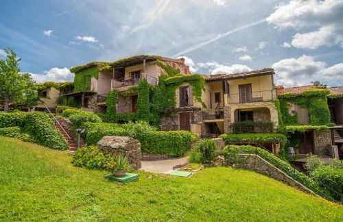 GuestHost - Porto Rotondo Roomy Apartment with Terrace! - Photo 17