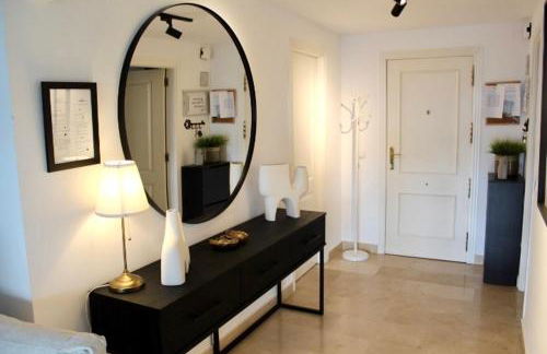 Apartment in El Presidente Beach Side New Golden Mile - Photo 3