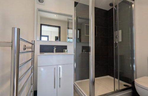 Beautiful Open Plan Lakeside Lodge, Shearsby - Photo 78