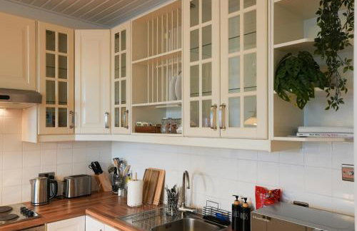 Central 1-bed flat - Walk to shops, pubs and station - Foto 7