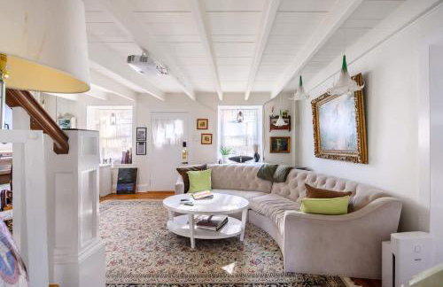 Charming & Whimsical Historic River Home - Photo 16