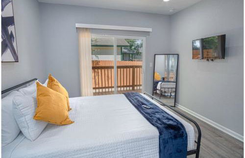 Newly Remodeled 4BR 2BA Near Amazing Downtown - Foto 28