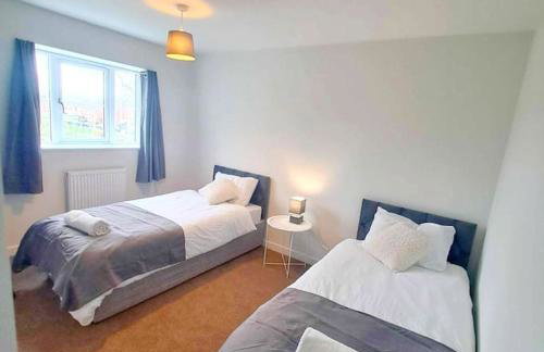 3-Bed, Sleeps 6, 3 Bath, Parking, WiFi - Foto 2