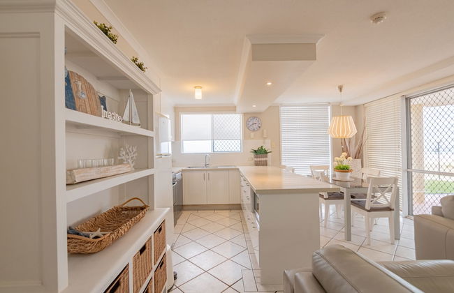 Crystal Beachfront Apartments - Foto 18